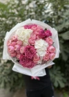 Special Buyer Pergola Rose Hydrangea Bouquet