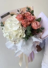 White Gardenia Kahala Rose Bouquet