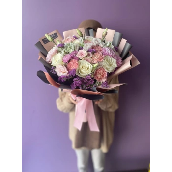 Pembe Lila Çiçek Bahçesi