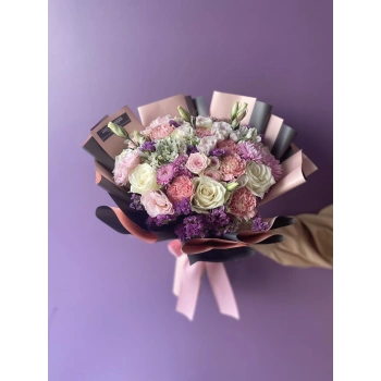 Pembe Lila Çiçek Bahçesi