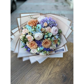 Seasonal Flower with Peonies