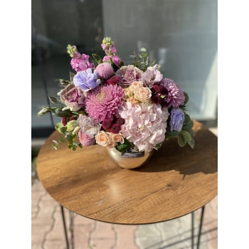 Seasonal Spring Arrangement