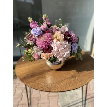 Seasonal Spring Arrangement