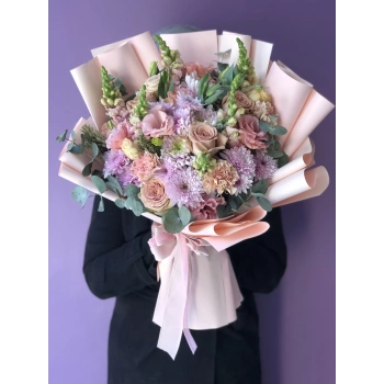 Pembe Krem Mevsim Çiçeği