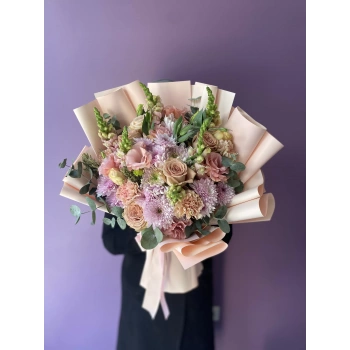 Pembe Krem Mevsim Çiçeği