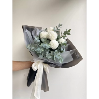 Beyaz Siyah Anastasia Buketi