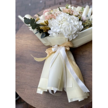 Spring Yellow White Bouquet