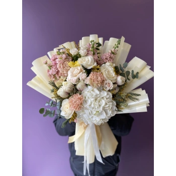 Spring Yellow White Bouquet