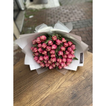 Pink Kolombos Tulip Bouquet