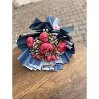 Coral Peony Bouquet