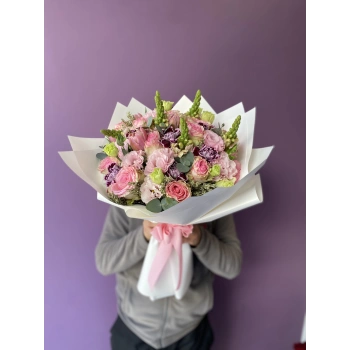 Pink Rose Spring Bouquet
