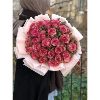 Equator Pink Rose Bouquet