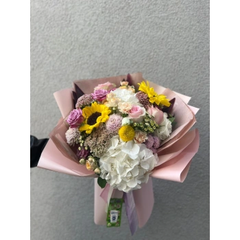 Yellow and White Spring Flower