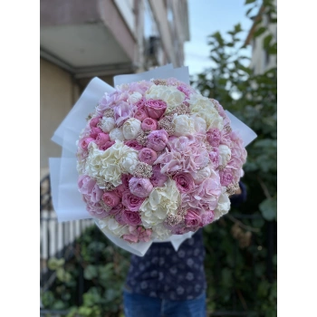 {xxx_cvt_txt} with Peonies