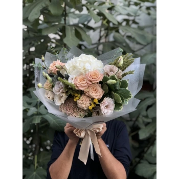 Cappuccino Spring Bouquet