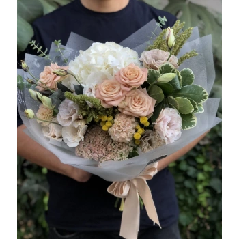 Cappuccino Spring Bouquet