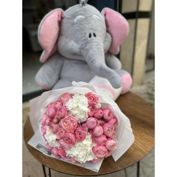 Special Rose Hydrangea Bouquet