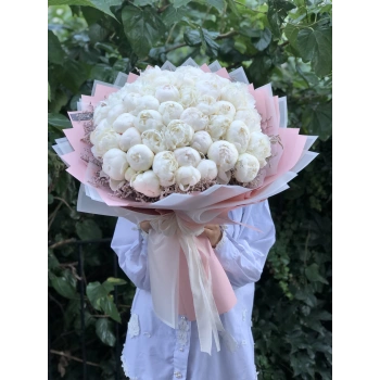 Large Bouquet with White Peonies