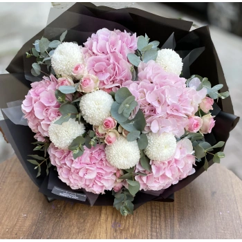 Hydrangea Anastasia Gazebo Rose Bouquet