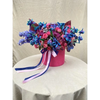 Boxed Galaxy Tulip Fuchsia Arrangement