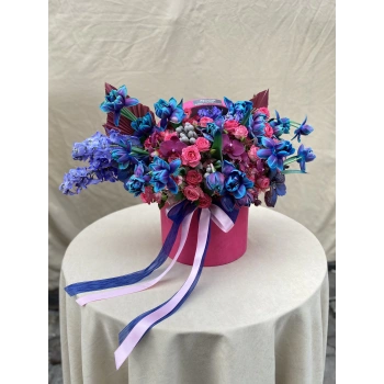 Boxed Galaxy Tulip Fuchsia Arrangement