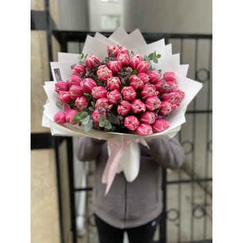 Pink Tulip Limonium Bouquet