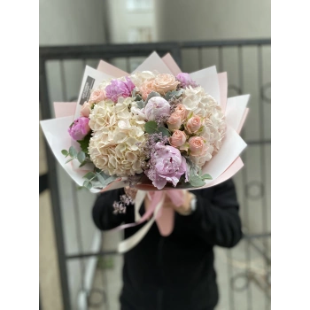 Peony and Hydrangea Pink Cream Bouquet