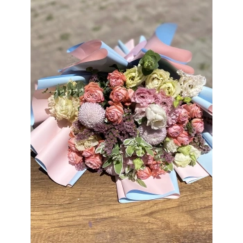 Salmon-Pink Mixed Bouquet