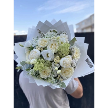 Mixed White Bouquet with Peonies and Roses