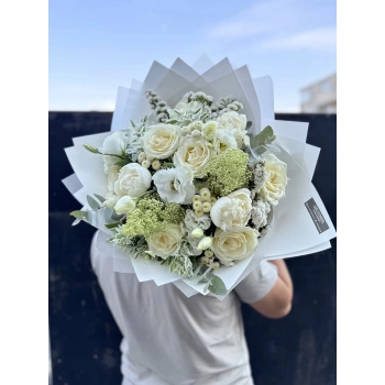 Mixed White Bouquet with Peonies and Roses