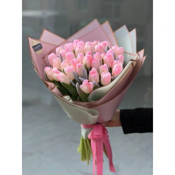 Pembe Vip Lale