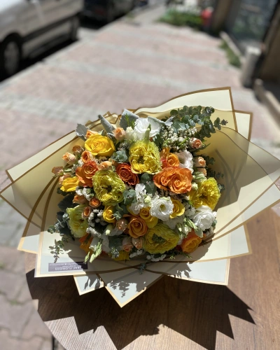 Şakayık Güllü Sarı Turuncu Beyaz Buket