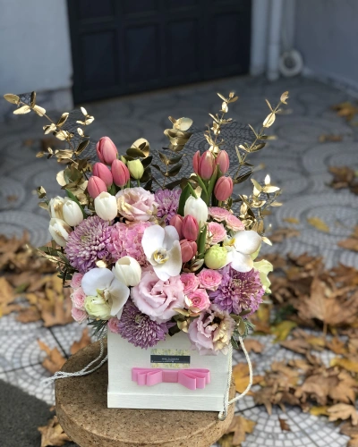 Kutuda Lale Aranjman