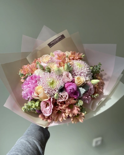 Şakayıklı Bahar Buketi