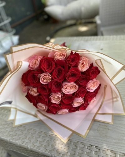 Pembe Kırmızı Ekvator Gül Buketi