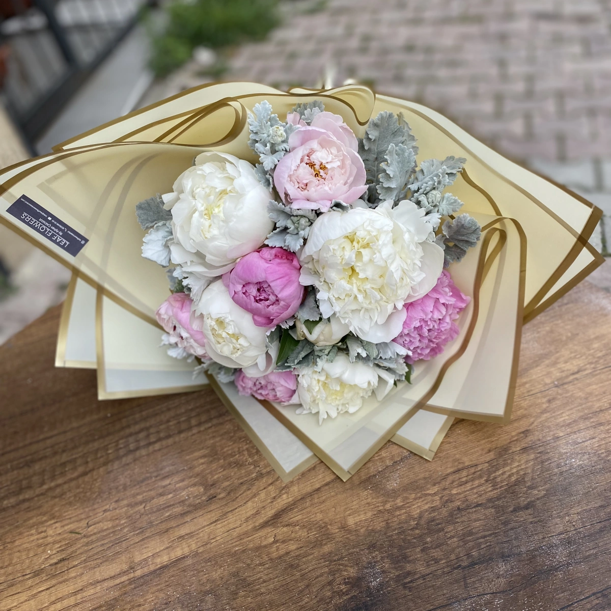 Pembe Beyaz Şakayık Buketi