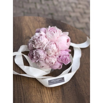 Pembe Şakayık Gelin Buketi