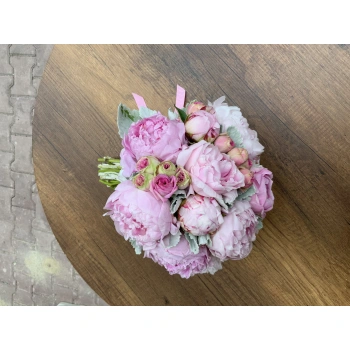 Pembe Şakayık Gelin Buketi