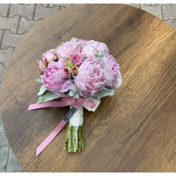 Pembe Şakayık Gelin Buketi