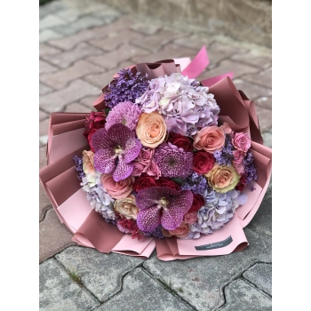 Lila Fuchsia Bouquet