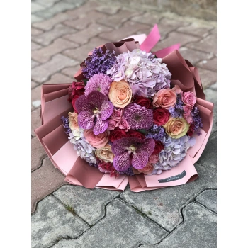 Lila Fuchsia Bouquet