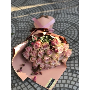 Pink Roses Bouquet