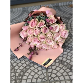 Pink Roses Bouquet