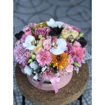 Box Spring Arrangement