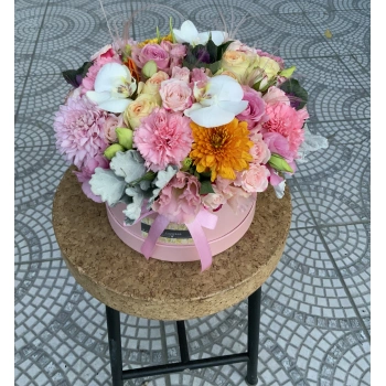 Box Spring Arrangement