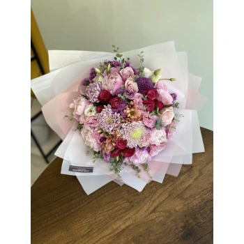 باقة موسم الفوشيا الوردية من الفاوانيا