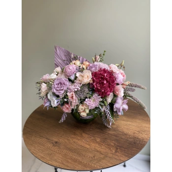 Lila Fuchsia Arrangement