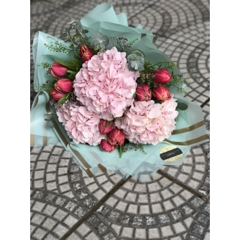 Hydrangea Tulip Bouquet