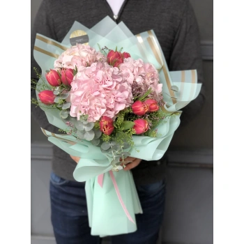 Hydrangea Tulip Bouquet