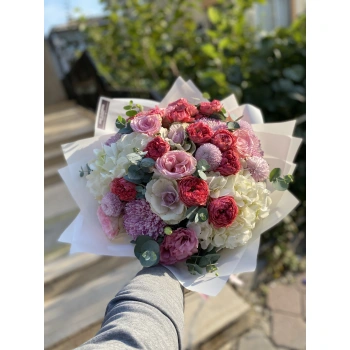 Pink White Spring Bouquet